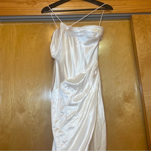 NEW! Galia Lahav- Elise Ivory Satin Asymmetric Strap Reception Size US 0 Bridal - Picture 4 of 14